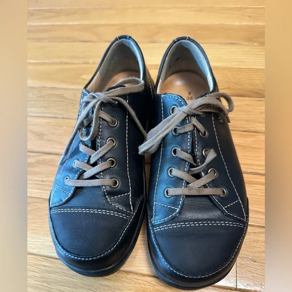 Finn Comfort Black Leather Sneakers - Picture 1 of 5